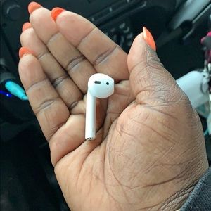Apple AirPod Left ear
